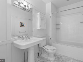 2019 Rittenhouse Square, Philadelphia PA 19103