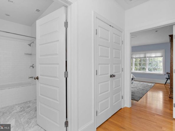 2019 Rittenhouse Square, Philadelphia PA 19103