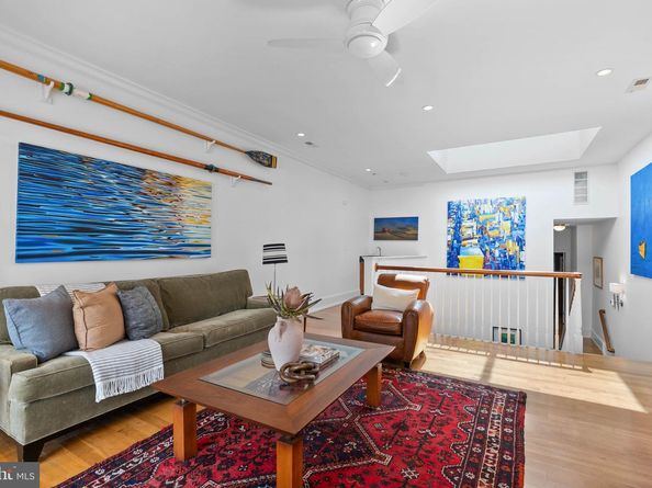 2019 Rittenhouse Square, Philadelphia PA 19103