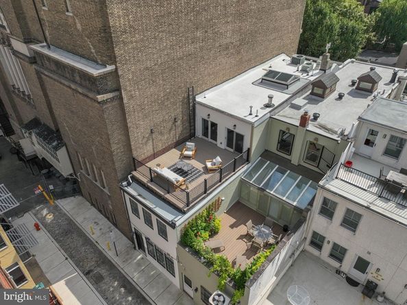 2019 Rittenhouse Square, Philadelphia PA 19103