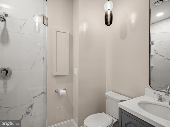 2220 20TH Street NW 46, Washington DC 20009