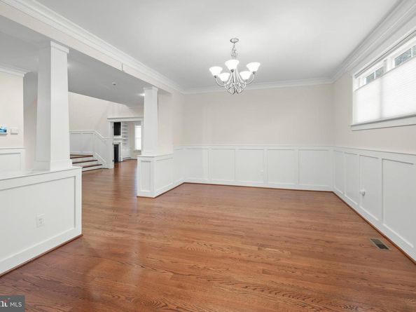 217 Pleasant Street SW, Vienna VA 22180