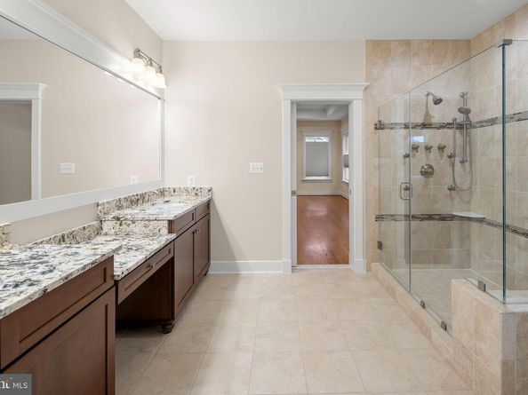 217 Pleasant Street SW, Vienna VA 22180
