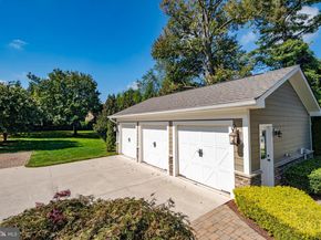 217 Pleasant Street SW, Vienna VA 22180