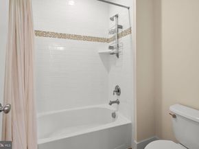 217 Pleasant Street SW, Vienna VA 22180