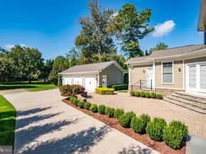 217 Pleasant Street SW, Vienna VA 22180