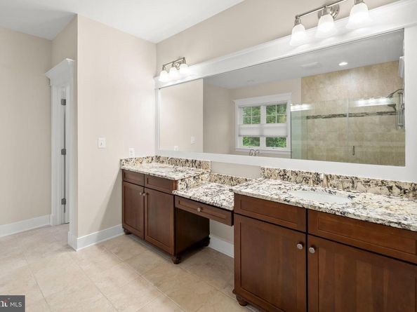 217 Pleasant Street SW, Vienna VA 22180