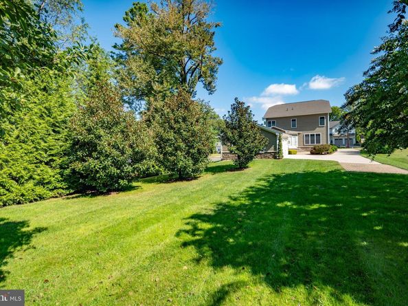 217 Pleasant Street SW, Vienna VA 22180