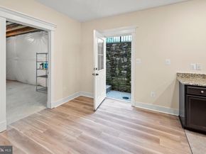 217 Pleasant Street SW, Vienna VA 22180