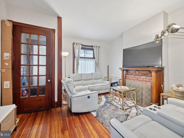 512 Crest Avenue, Elkins Park PA 19027