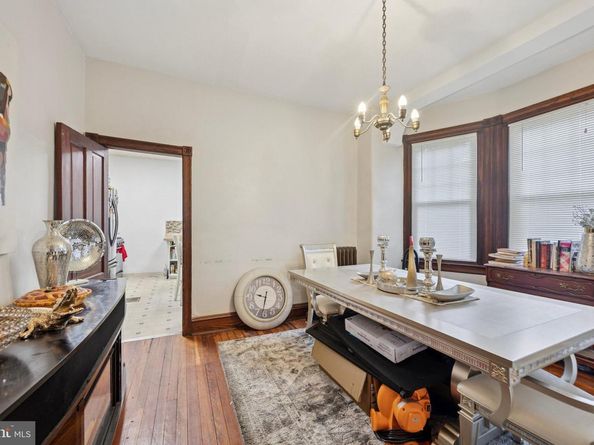 512 Crest Avenue, Elkins Park PA 19027
