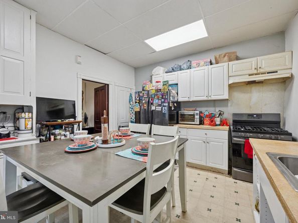 512 Crest Avenue, Elkins Park PA 19027