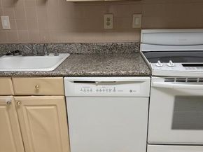 205 Yoakum Parkway 626, Alexandria VA 22304