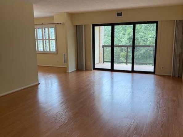 205 Yoakum Parkway 626, Alexandria VA 22304