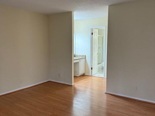 205 Yoakum Parkway 626, Alexandria VA 22304