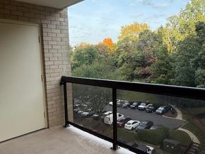 205 Yoakum Parkway 626, Alexandria VA 22304