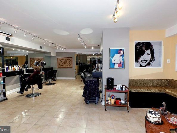 4000 Cathedral Avenue NW 208B, Washington DC 20016