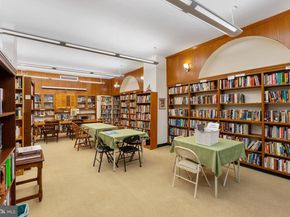 4000 Cathedral Avenue NW 208B, Washington DC 20016