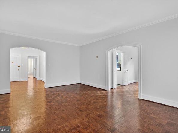 4000 Cathedral Avenue NW 208B, Washington DC 20016