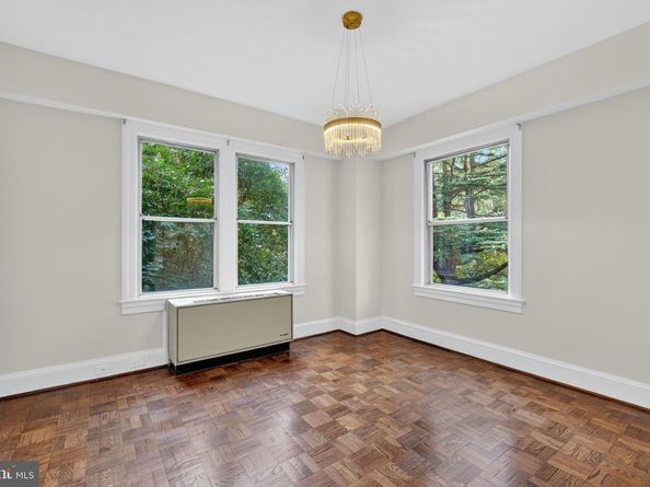 4000 Cathedral Avenue NW 208B, Washington DC 20016