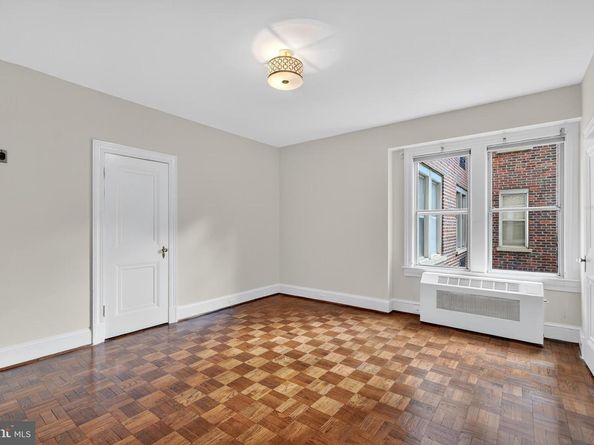 4000 Cathedral Avenue NW 208B, Washington DC 20016