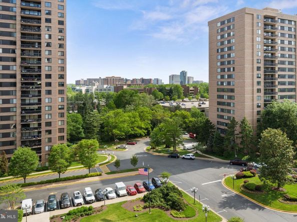3701 S George Mason Drive 2001N, Falls Church VA 22041