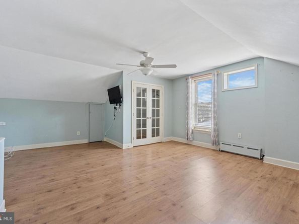 623 Hermitage Street, Philadelphia PA 19128