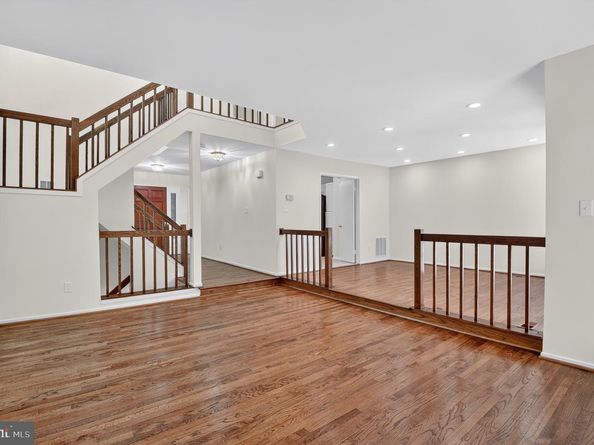 7819 Whiterim Terrace, Potomac MD 20854
