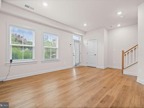 818 S Greenbrier Street, Arlington VA 22204