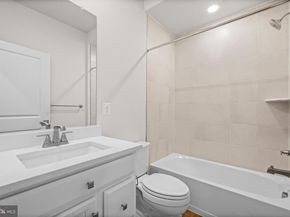 818 S Greenbrier Street, Arlington VA 22204
