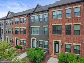 818 S Greenbrier Street, Arlington VA 22204