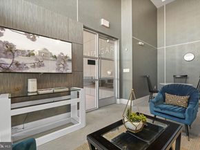 989 S Buchanan Street 312, Arlington VA 22204