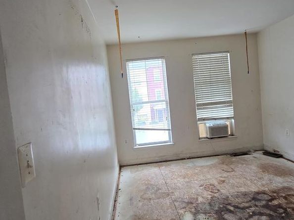 5002 Kimi Gray Court SE, Washington DC 20019