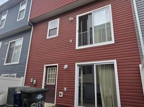 5002 Kimi Gray Court SE, Washington DC 20019