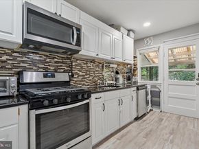 4003 Manayunk Avenue, Philadelphia PA 19128