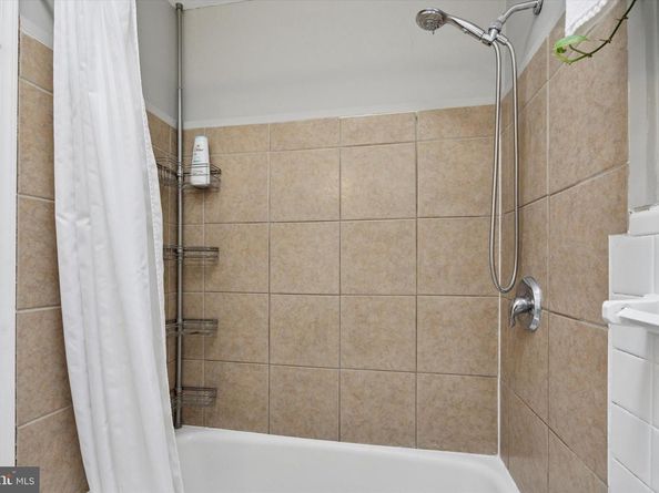 4003 Manayunk Avenue, Philadelphia PA 19128