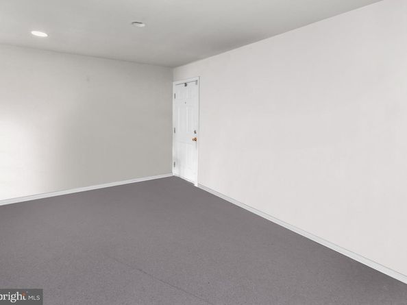 5009 D Street SE 202, Washington DC 20019