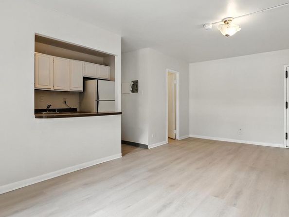 1260 NW 21st Street NW 210, Washington DC 20036