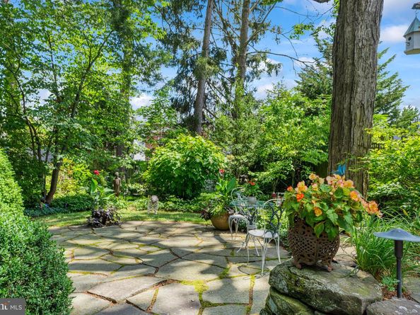 1 Barnes Court, Doylestown PA 18901