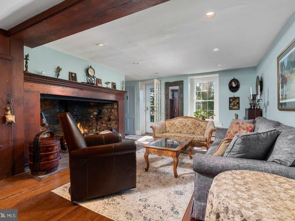 1 Barnes Court, Doylestown PA 18901