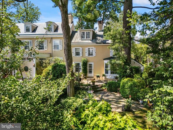 1 Barnes Court, Doylestown PA 18901