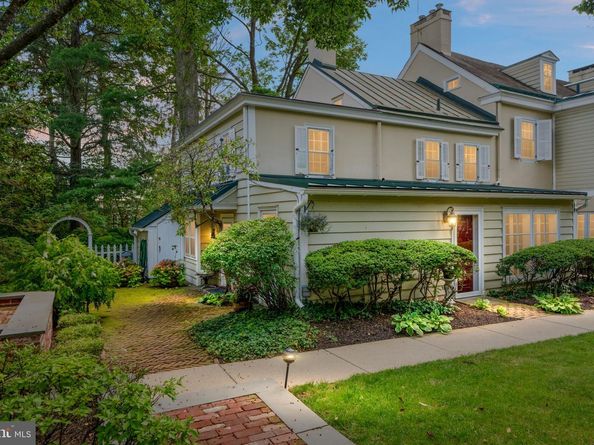 1 Barnes Court, Doylestown PA 18901