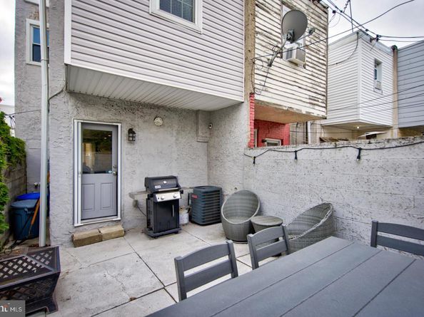 2408 S Darien Street, Philadelphia PA 19148