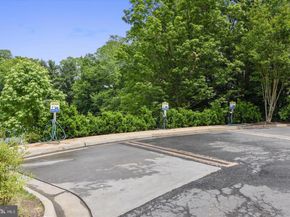8360 Greensboro Drive 817, Mclean VA 22102