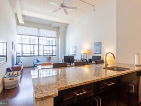 2429-41 Locust Street 212, Philadelphia PA 19103