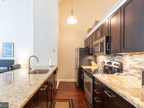 2429-41 Locust Street 212, Philadelphia PA 19103