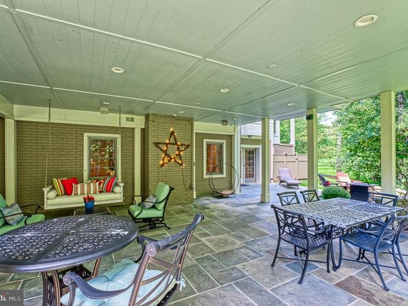 1305 Newkirk Court, Vienna VA 22182