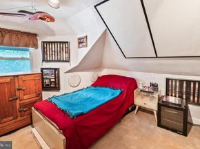 701 Andrews, Collingdale PA 19023