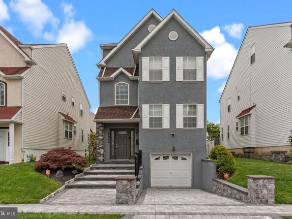 2044 Gorman Street, Philadelphia PA 19116