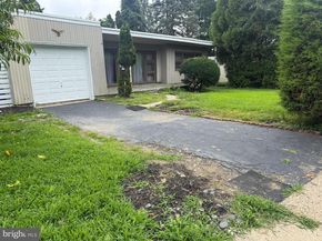 499 Summit Avenue, Philadelphia PA 19128